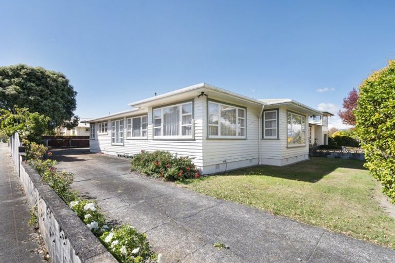 Photo of property in 249 Vogel Street, Roslyn, Palmerston North, 4414