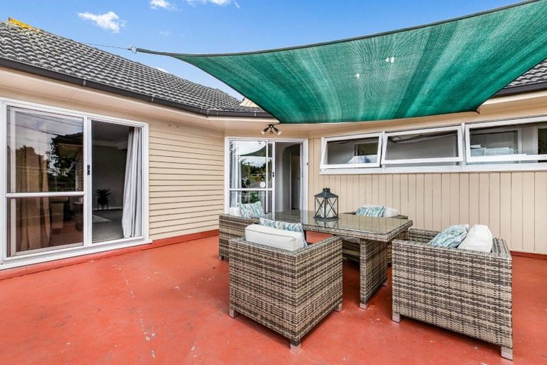 Photo of property in 2/10 Liverpool Street, Papakura, 2110
