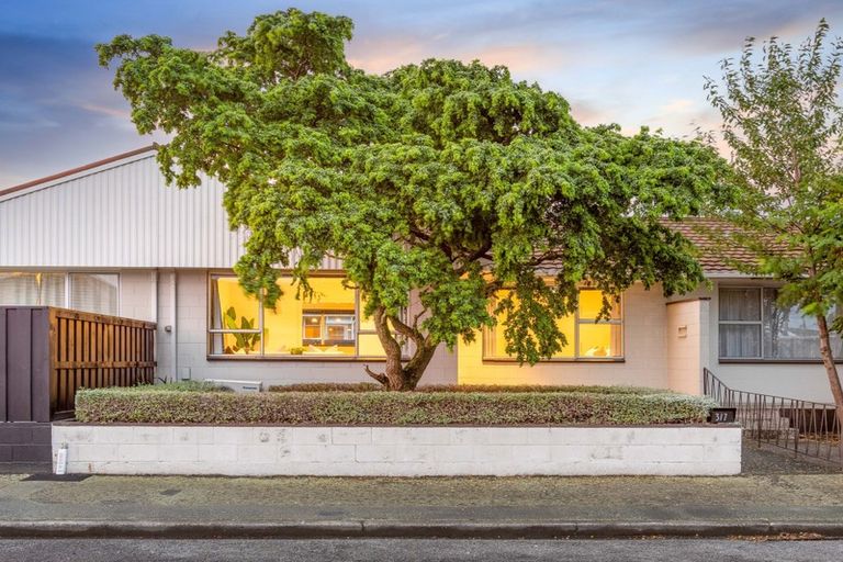 Photo of property in 3/7 Dover Street, St Albans, Christchurch, 8014