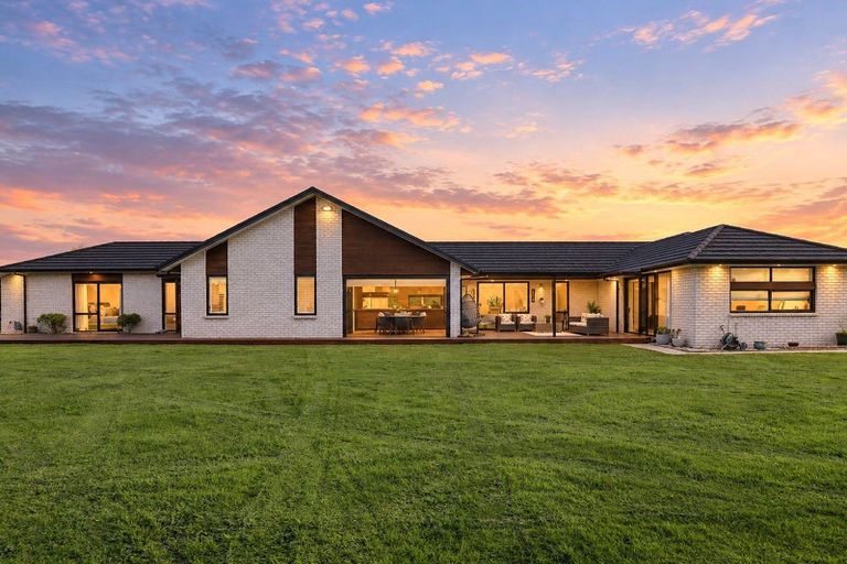 Photo of property in 8 Figgmartin Lane, Tamahere, Hamilton, 3283