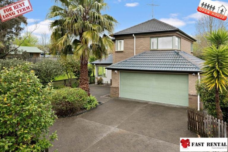 Photo of property in 1/12 Wernham Place, Northcote, Auckland, 0626