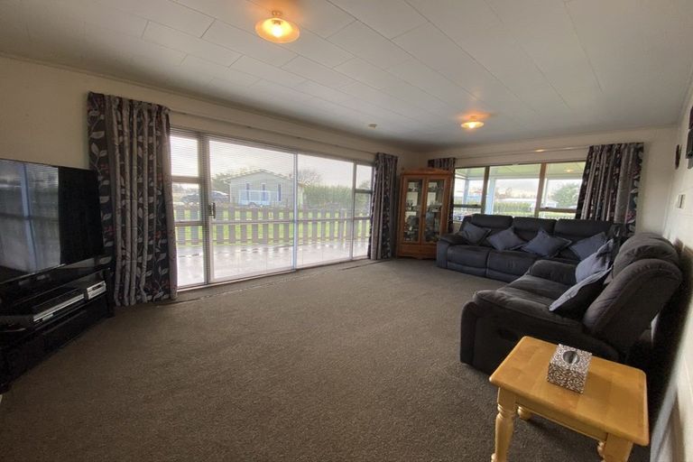 Photo of property in 22d High Street, Eltham, 4322