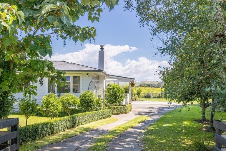 Photo of property in 601 Swamp Road, Puketapu, Napier, 4183