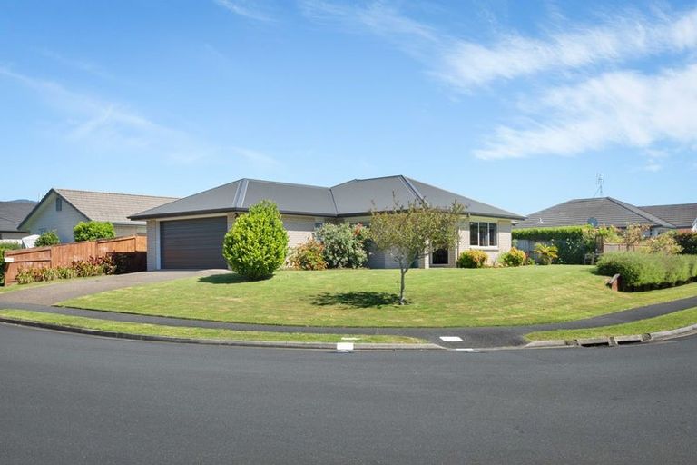 Photo of property in 15 Maniaroa Drive, Katikati, 3129