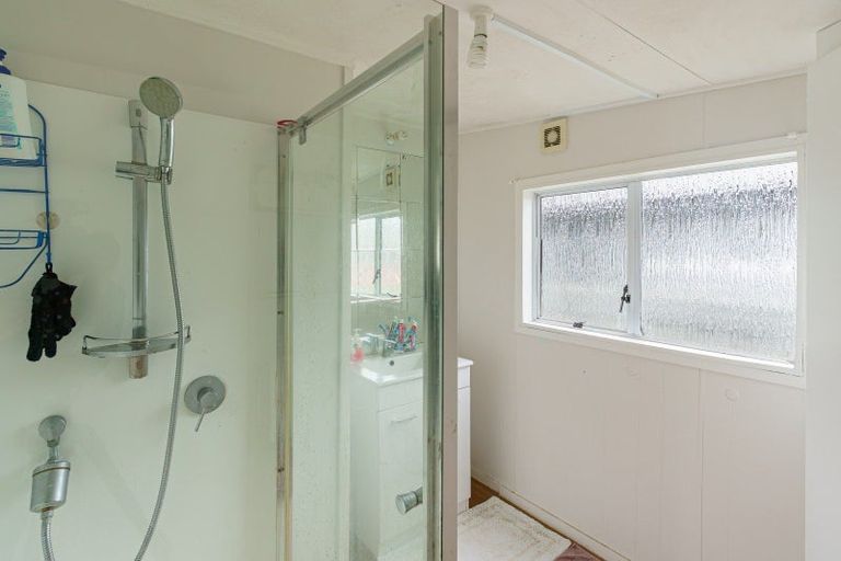 Photo of property in 910 Grove Road, Mayfair, Hastings, 4122