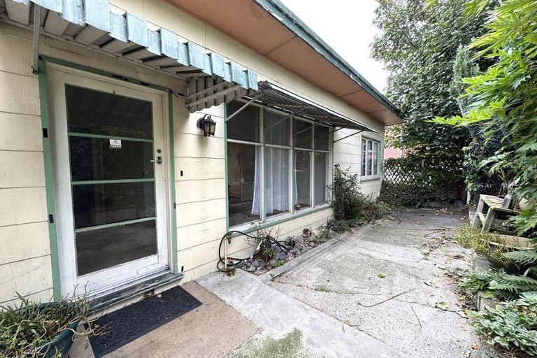 Photo of property in 215 Clyde Street, Balclutha, 9230