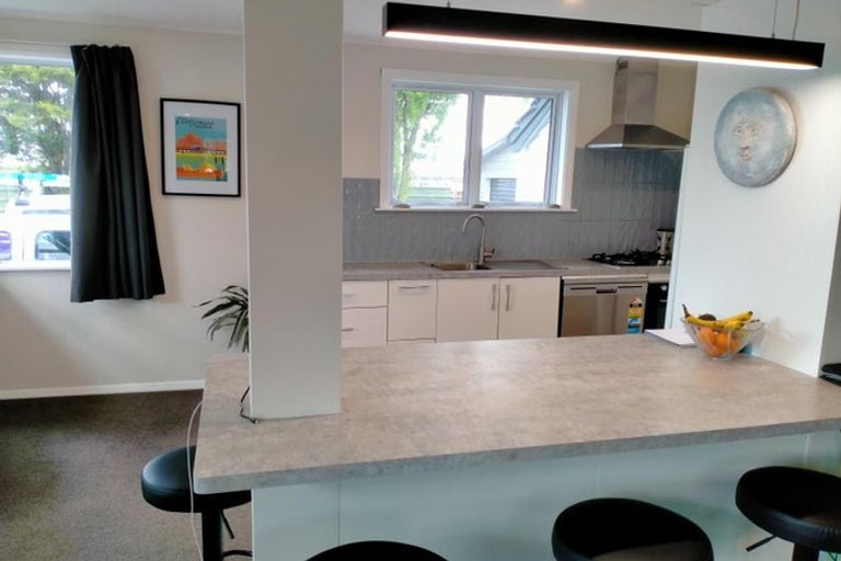 Photo of property in 41 Cambridge Street, Milson, Palmerston North, 4414