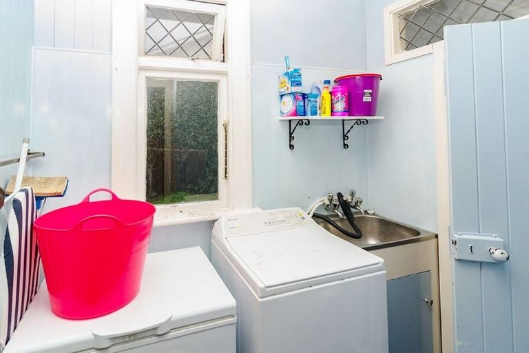 Photo of property in 152 Main South Road, Green Island, Dunedin, 9018