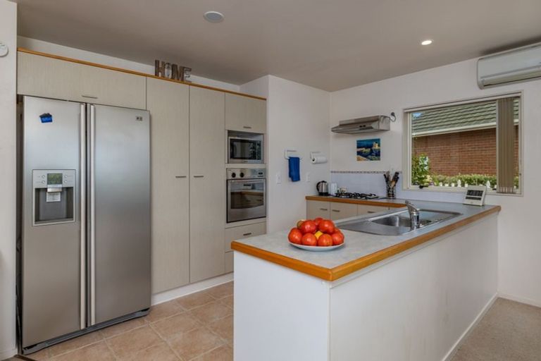 Photo of property in 20 Pohutukawa Drive, Cable Bay, 0420