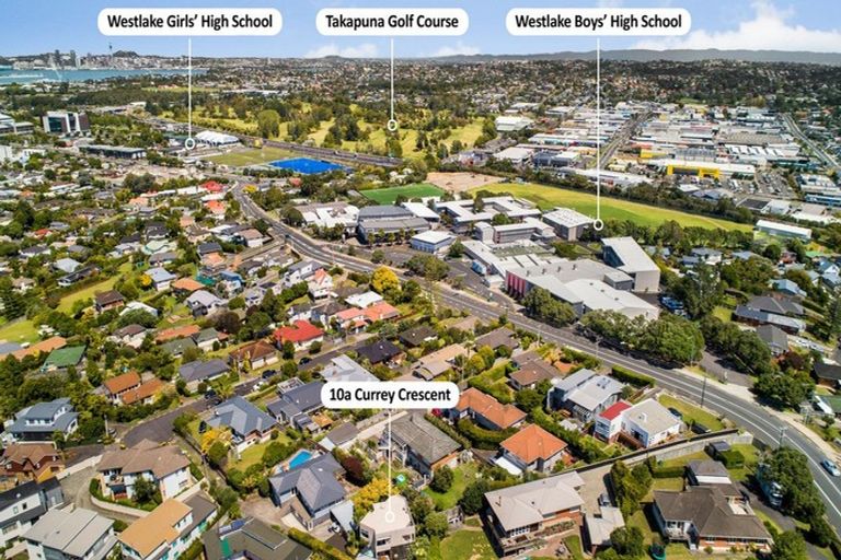 Photo of property in 10a Currey Crescent, Milford, Auckland, 0620