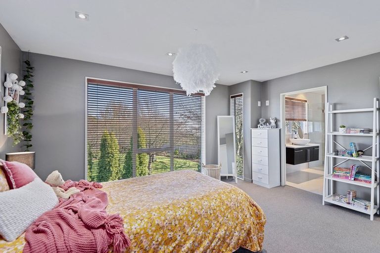 Photo of property in 11 Logan Close, Prebbleton, 7604