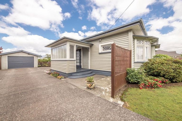 Photo of property in 97 Queen Street, Westport, 7825