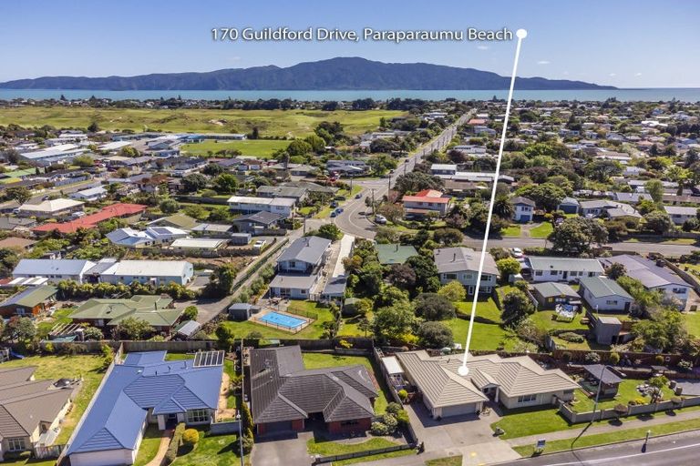 Photo of property in 170 Guildford Drive, Paraparaumu Beach, Paraparaumu, 5032