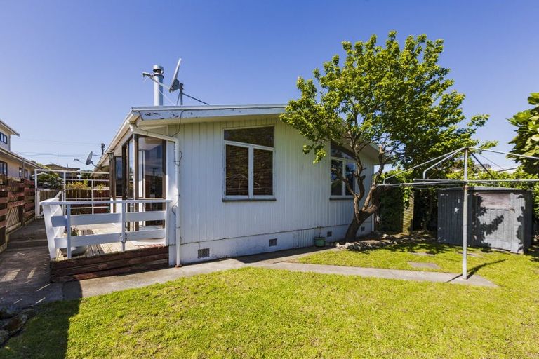 Photo of property in 124 Charles Street, Westshore, Napier, 4110