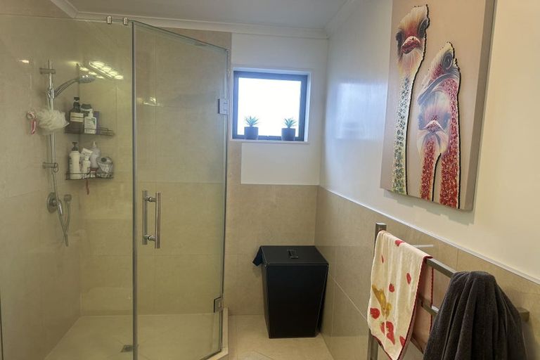 Photo of property in 8 Kato Way, Pukekohe, 2120