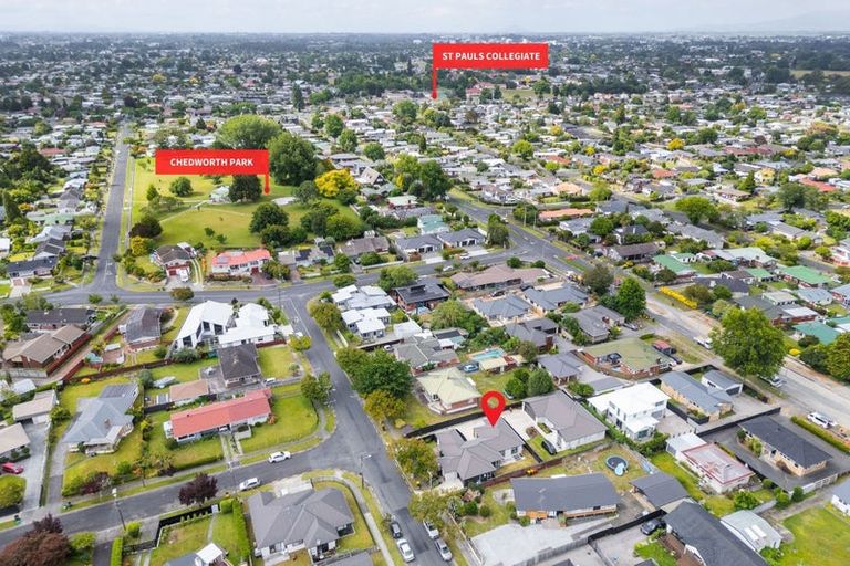 Photo of property in 2/7 Rutherford Street, Chedworth, Hamilton, 3210