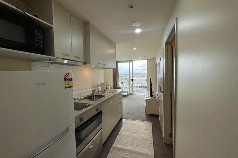 Photo of property in Proximity Apartments, 903/17 Osterley Way, Manukau, Auckland, 2104