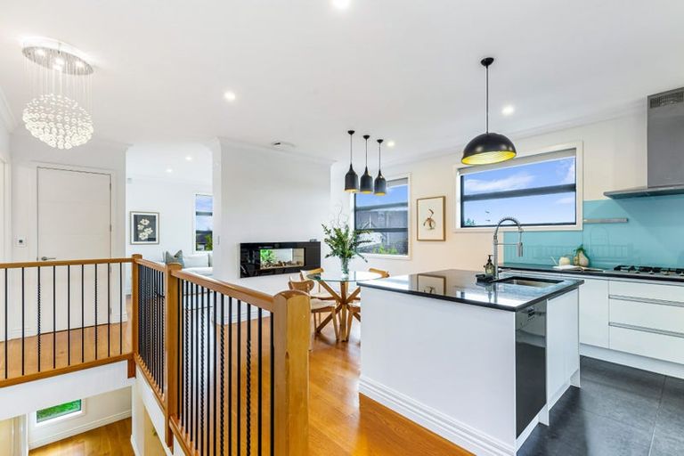 Photo of property in 49 Matipo Road, Te Atatu Peninsula, Auckland, 0610