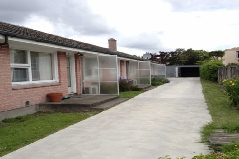 Photo of property in 2/11 Maxwell Street, Riccarton, Christchurch, 8041
