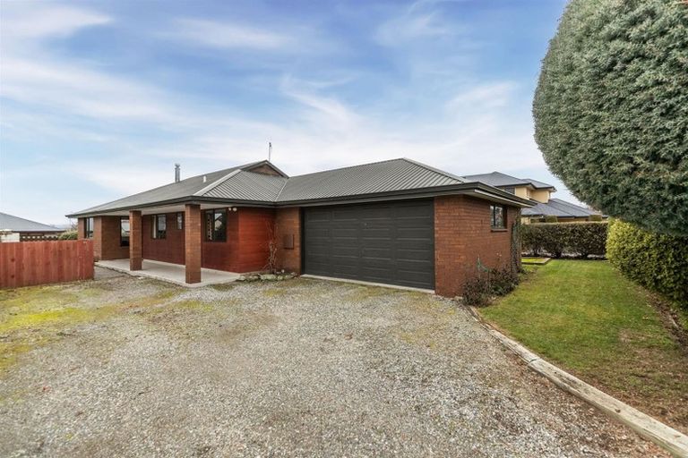 Photo of property in 46 Meadowstone Drive, Wanaka, 9305