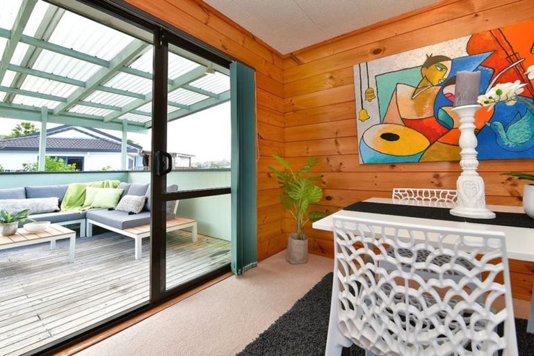 Photo of property in 33 Charlotte Street, Stanmore Bay, Whangaparaoa, 0932