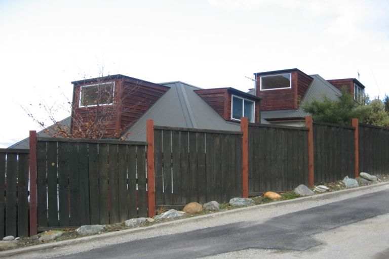 Photo of property in 8d Reavers Lane, Queenstown, 9300