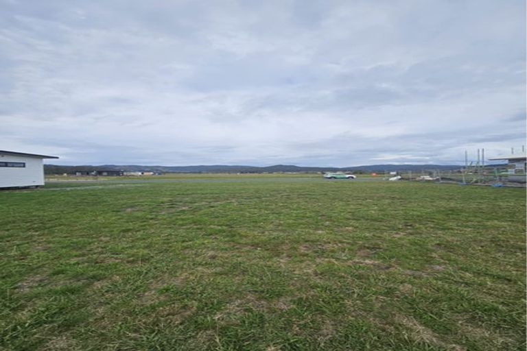 Photo of property in 208 Hamiora Street, Matarangi, 3592