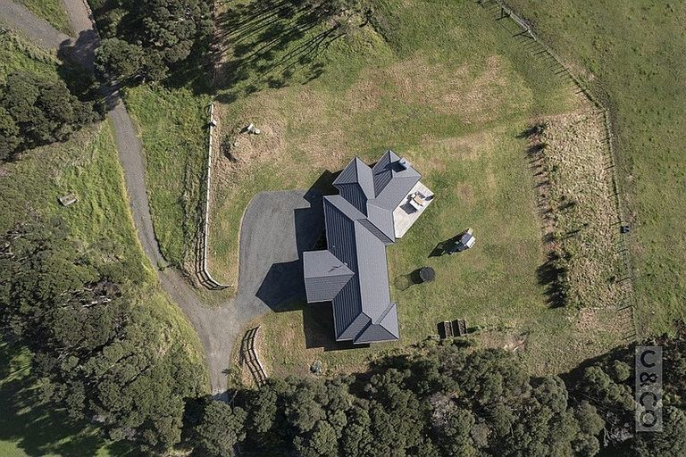 Photo of property in 1293 Old North Road, Helensville, 0875