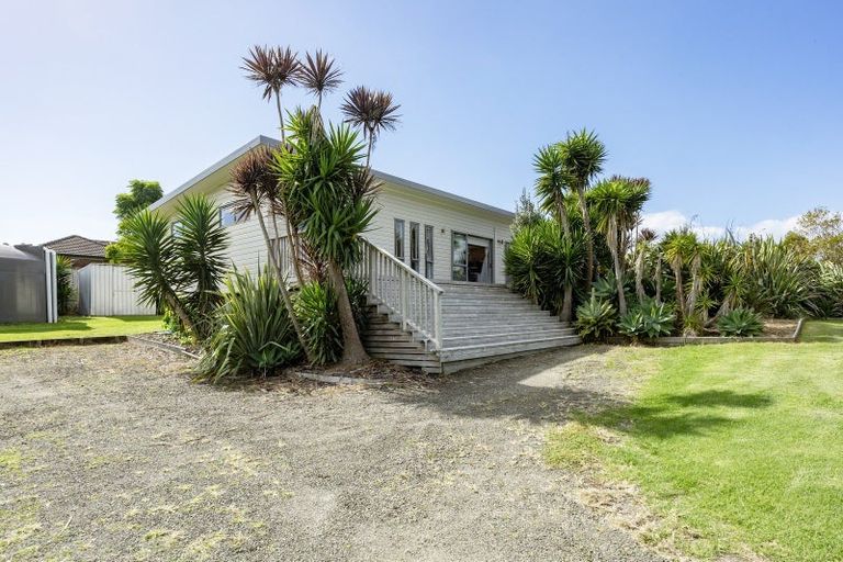 Photo of property in 40 Omana Avenue, Shelly Beach, Helensville, 0874