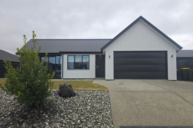 Photo of property in 8 Cumberland Road, Lower Shotover, Queenstown, 9304