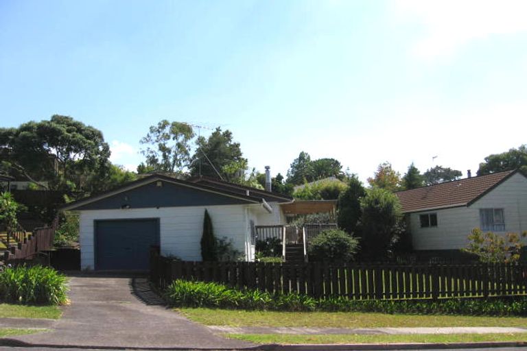 Photo of property in 7 Elmira Place, Browns Bay, Auckland, 0630