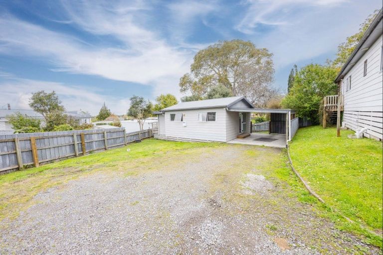 Photo of property in 55 Waverley Street, Waipawa, 4210