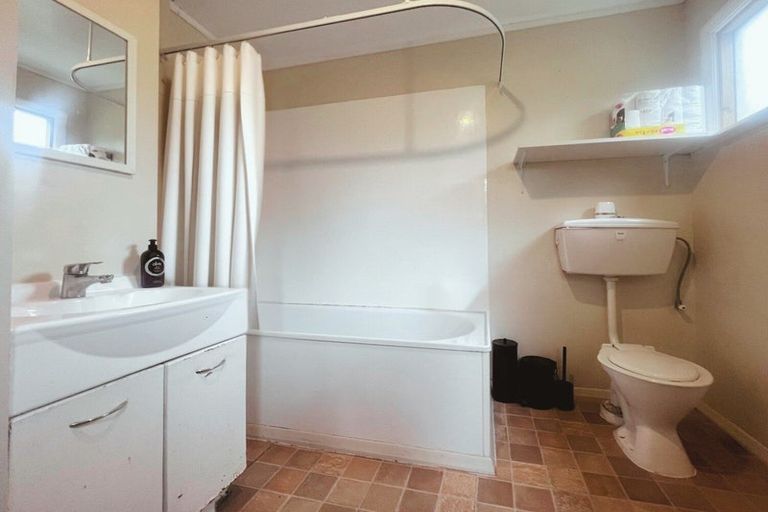 Photo of property in 28 Gear Terrace, Ranui, Porirua, 5024