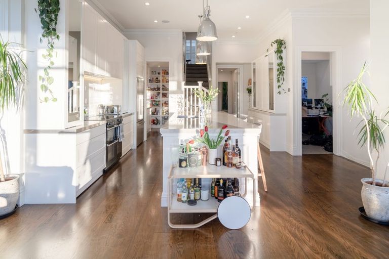 Photo of property in 48 Mcfarlane Street, Mount Victoria, Wellington, 6011