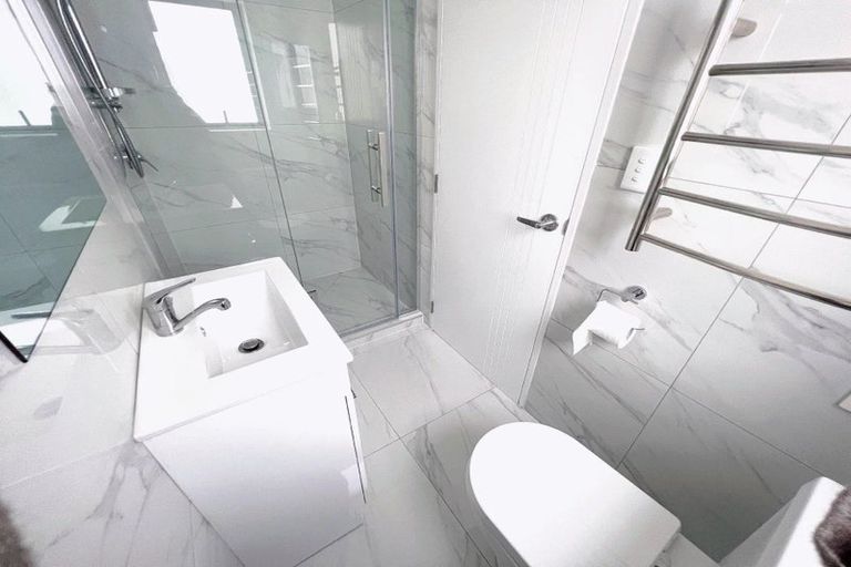 Photo of property in 367c Don Buck Road, Massey, Auckland, 0614