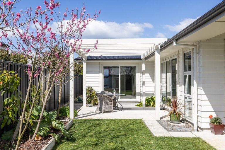 Photo of property in 11 Margaret Avenue, Havelock North, 4130