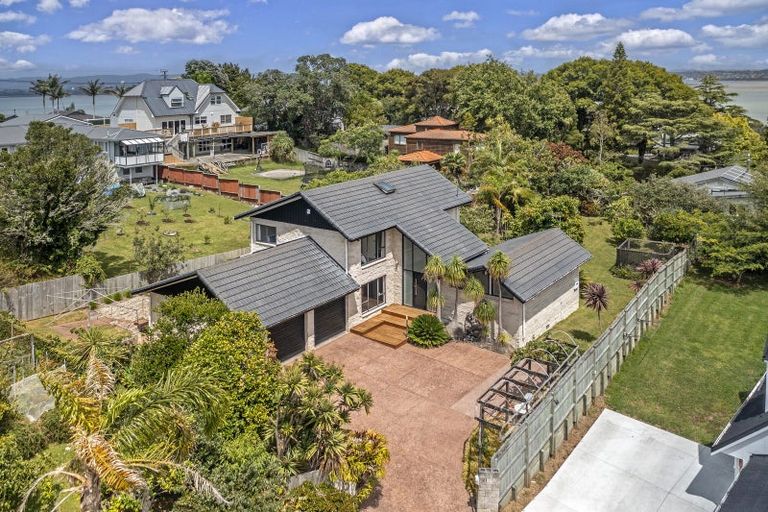 Photo of property in 6 Odin Place, Beach Haven, Auckland, 0626