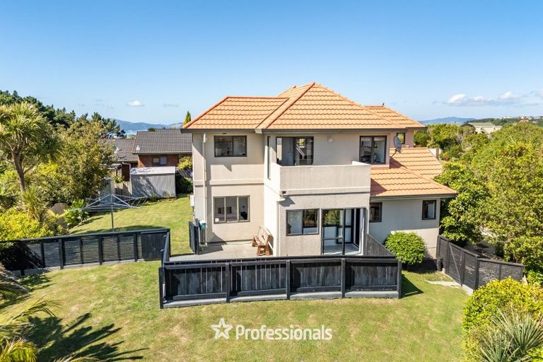 Photo of property in 181 Tirohanga Road, Tirohanga, Lower Hutt, 5010