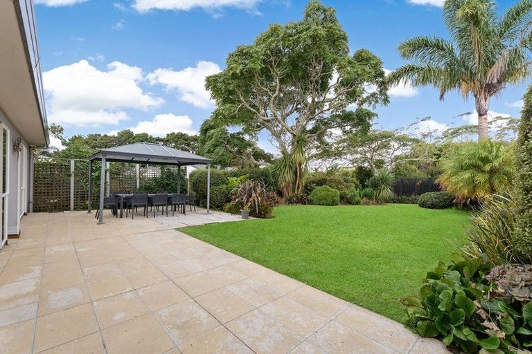 Photo of property in 35 Cloverfields Drive, Waimauku, 0812
