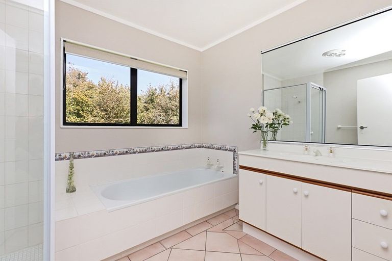 Photo of property in Li199b, 14 Scarrott Road, Bay View, Napier, 4104