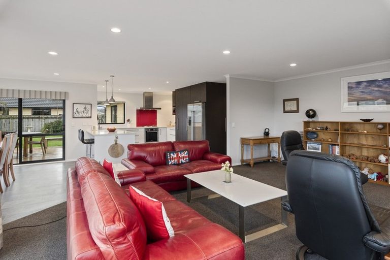 Photo of property in 8 Moy Place, Otaki, 5512