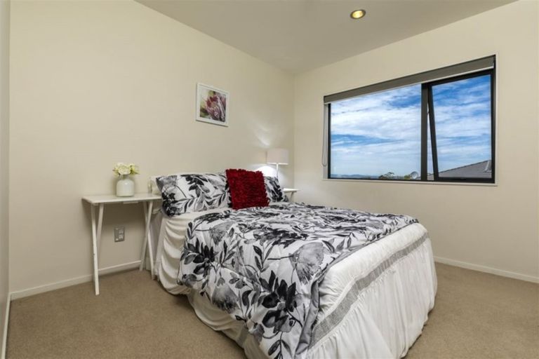 Photo of property in 203e Don Buck Road, Massey, Auckland, 0614