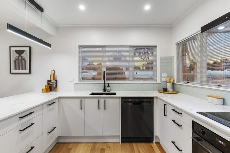 Photo of property in 1/17 Jutland Road, Hauraki, Auckland, 0622