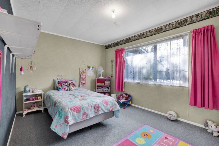 Photo of property in 9a Ballantrae Place, Highlands Park, New Plymouth, 4312