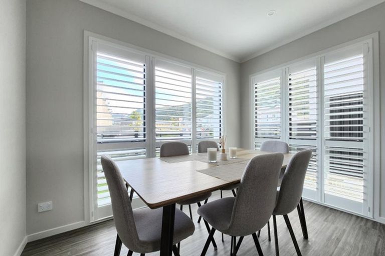 Photo of property in 24 Hokioi Drive, Kenepuru, Porirua, 5022