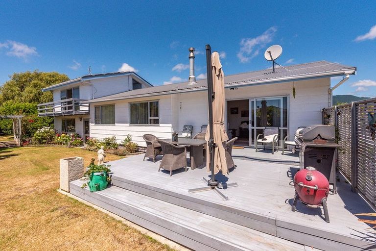 Photo of property in 4 Elder Grove, Paraparaumu, 5032