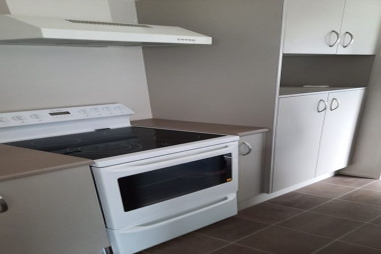 Photo of property in Amberley Park, 8/8 Village Place, Tuakau, 2121