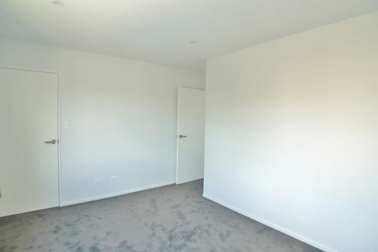 Photo of property in 28 Rakich Place, Henderson, Auckland, 0612