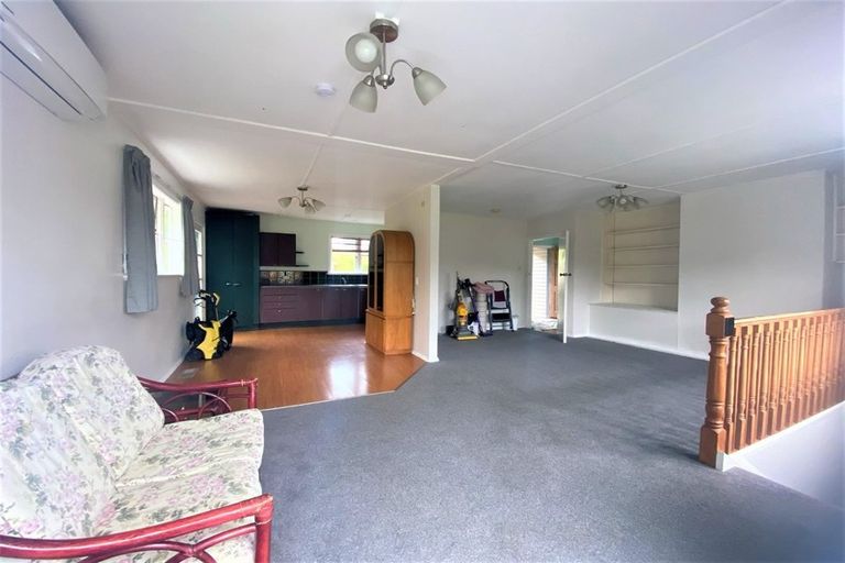 Photo of property in 3 Montgomery Avenue, Karori, Wellington, 6012