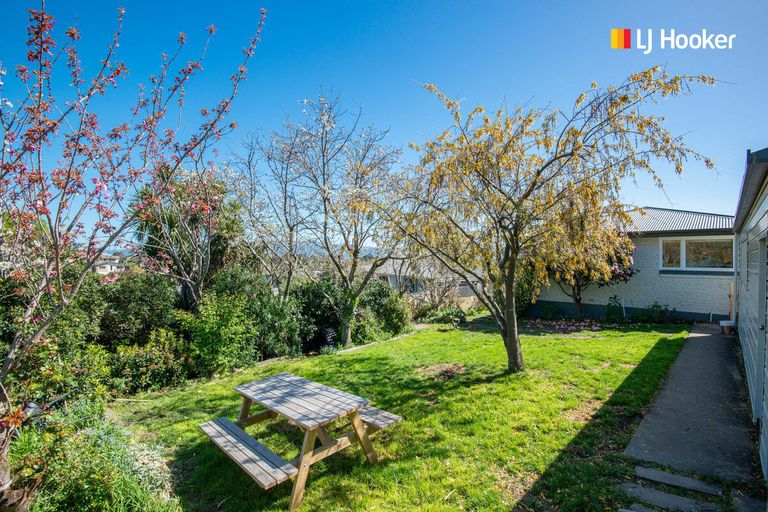 Photo of property in 16 Clyde Street, Kinmont Park, Mosgiel, 9024